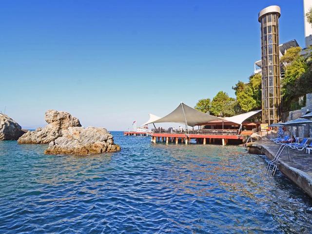 Korumar Hotel De Luxe