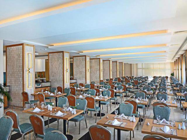 Korumar Hotel De Luxe