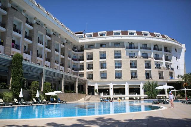 Imperial Sunland Resort