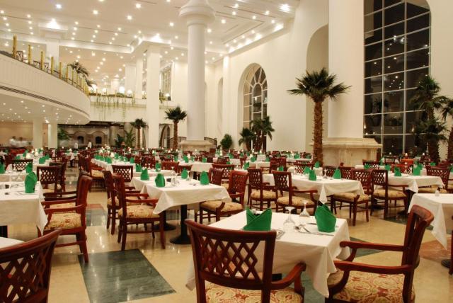 Pyramisa Sahl Hasheesh Resort
