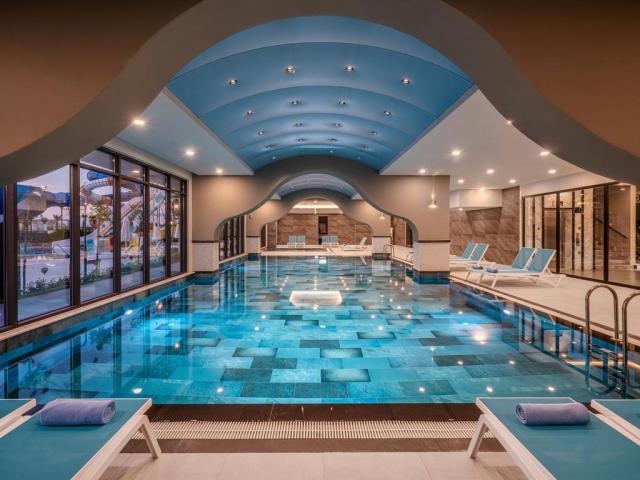 Diamond De Luxe Hotel