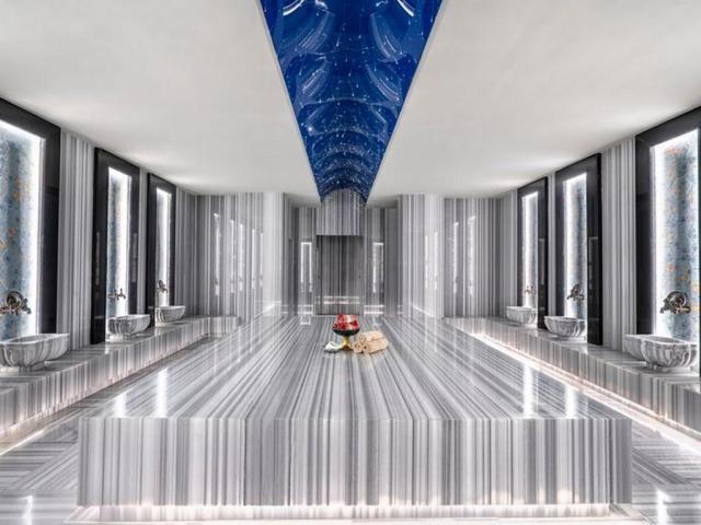 Diamond De Luxe Hotel