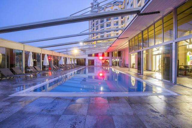 J'adore Deluxe Hotel & Spa