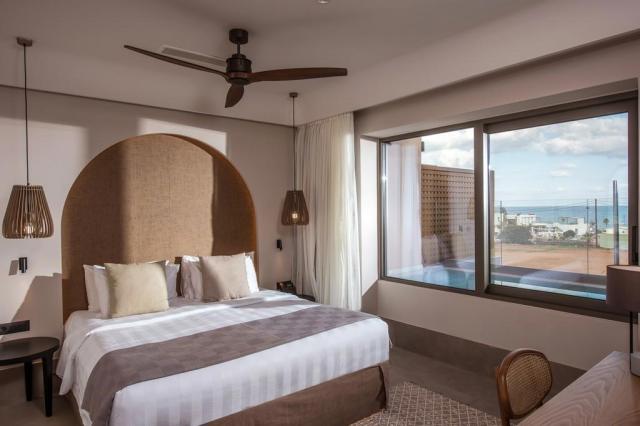 Paralos Venus Suites
