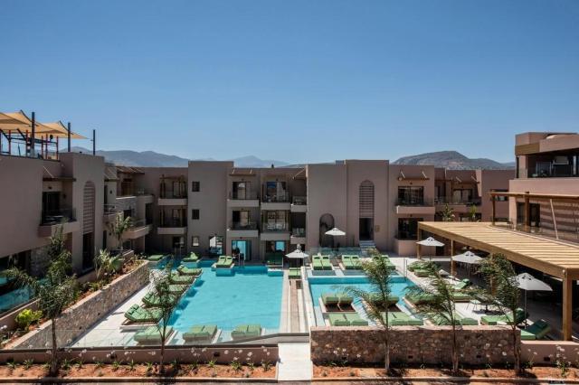 Paralos Venus Suites