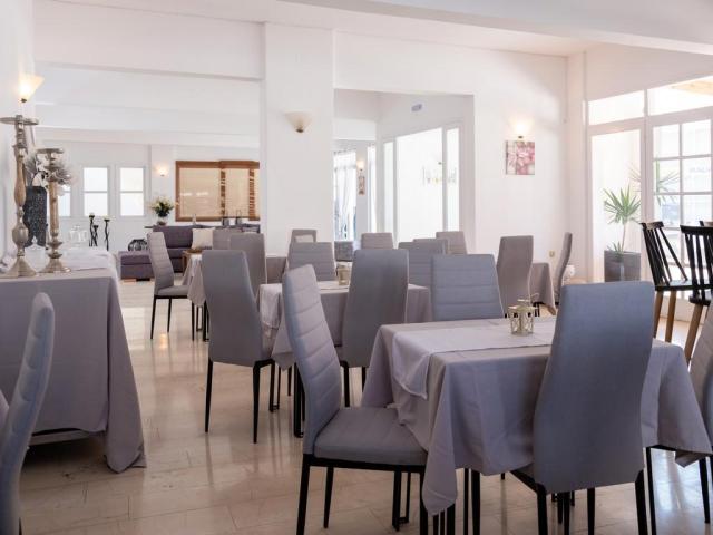 Pasiphae Hotel