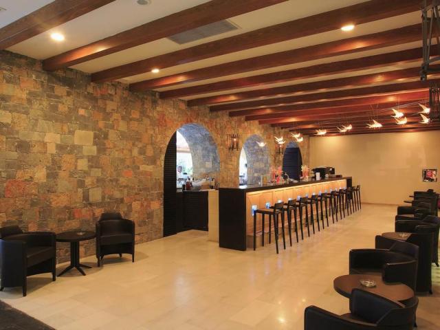 Apollonia Beach Resort & Spa