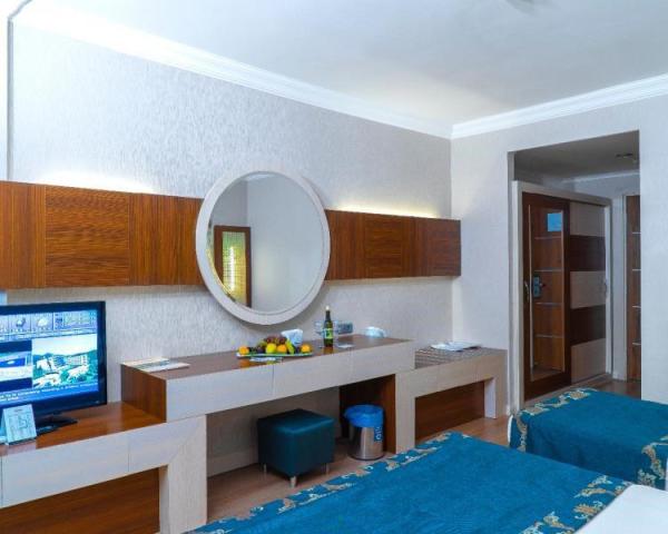 Beach Club Doganay Hotel