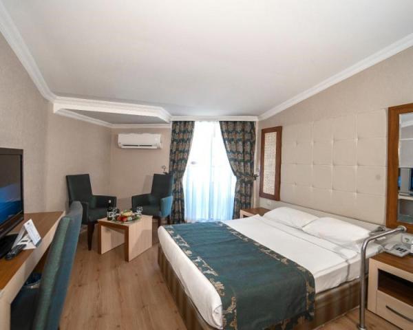 Beach Club Doganay Hotel