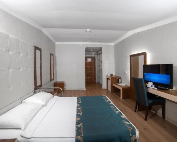 Beach Club Doganay Hotel