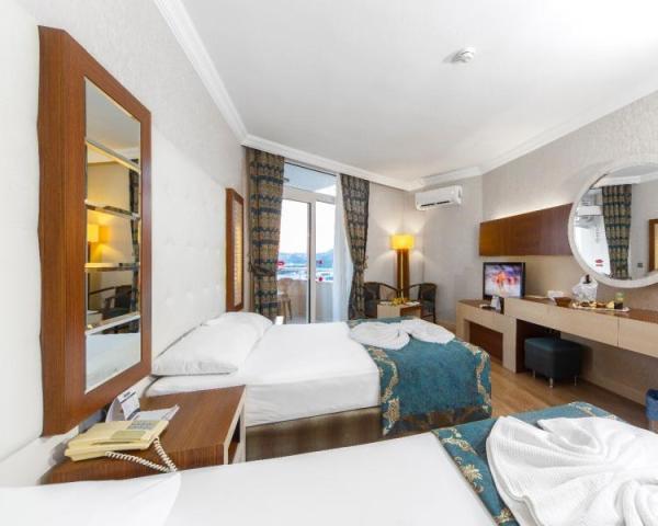 Beach Club Doganay Hotel