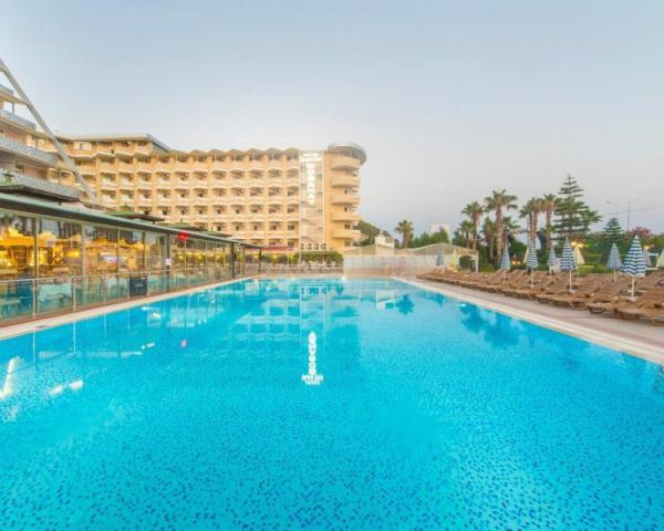Beach Club Doganay Hotel