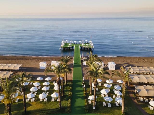Miracle Resort