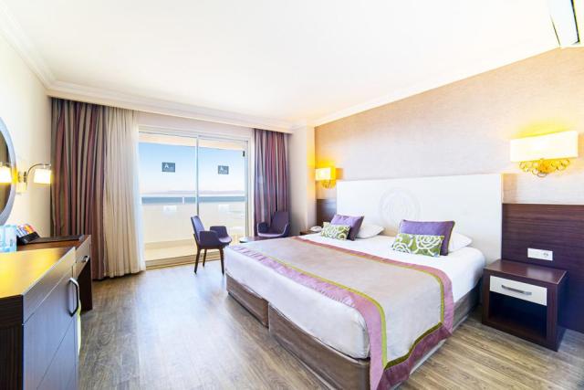 Side Alegria Hotel & Spa 