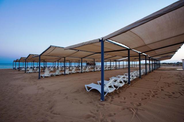 Ramada Resort Side