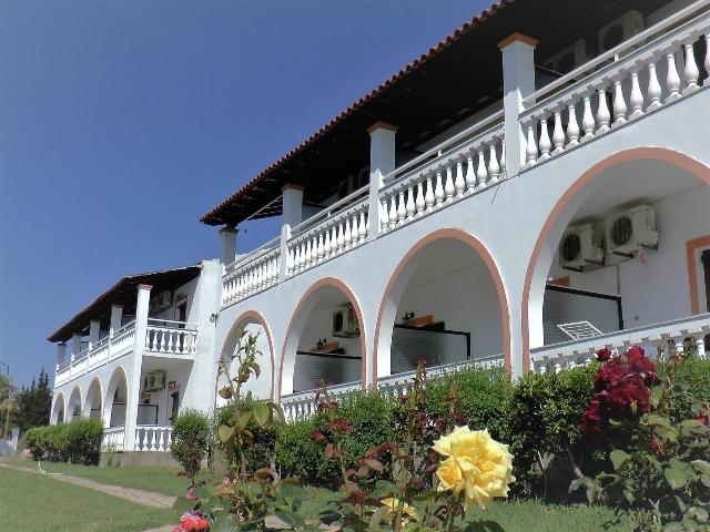 Zoi Apartmanház