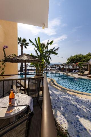 Maria's Beach Hotel