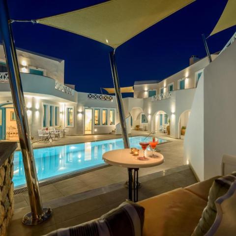 Nikolas Hotel