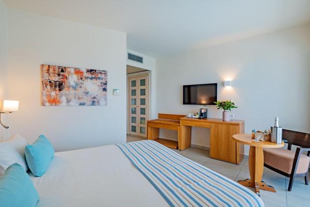 Minos Hotel