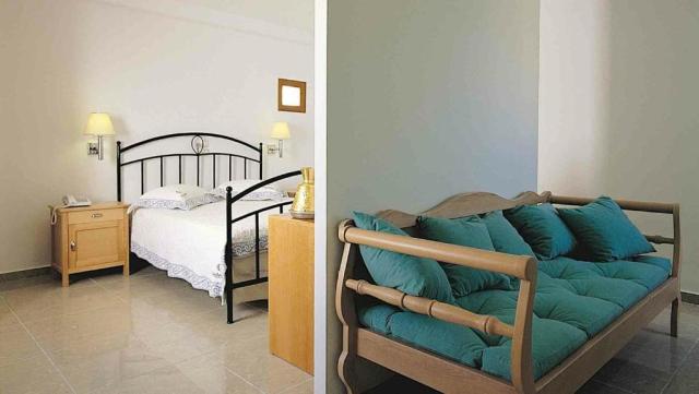 Theoxenia Hotel