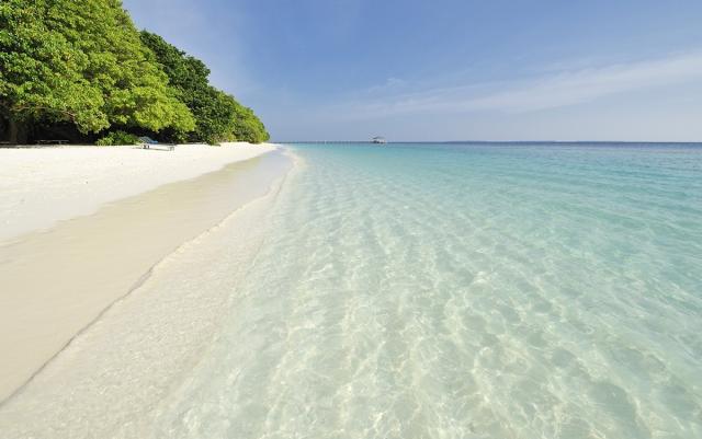 Royal Island Resort & Spa