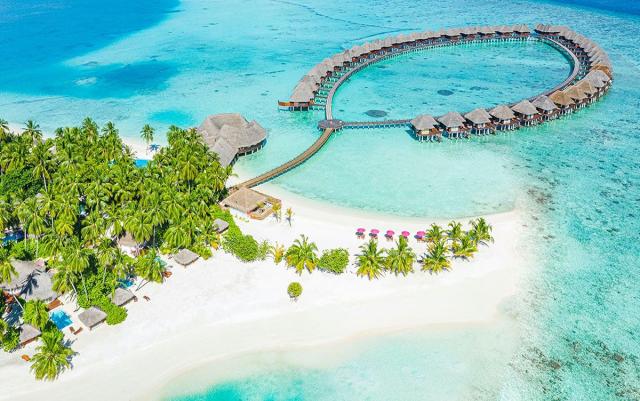 Olhuveli Beach & Spa Resort
