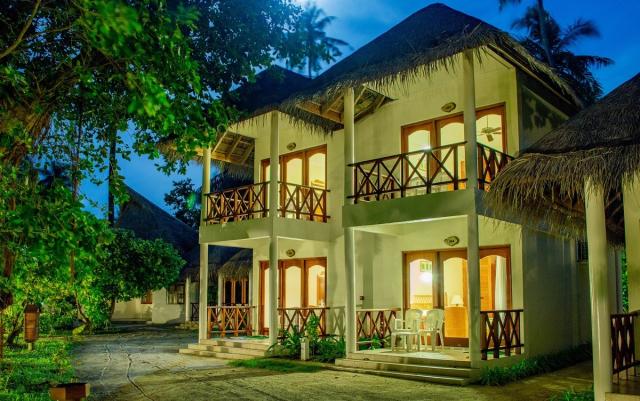 Fihalhohi Island Resort