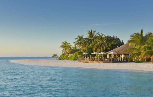 Angaga Island Resort