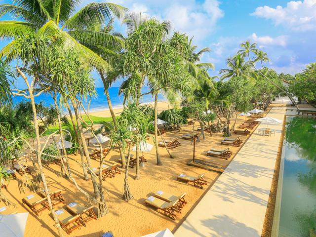 Pandanus Beach Resort & Spa
