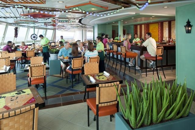 Radiance of the Seas - ÁTKELÉS A PANAMA-CSATORNÁN