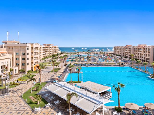  Pickalbatros Albatros White Beach 