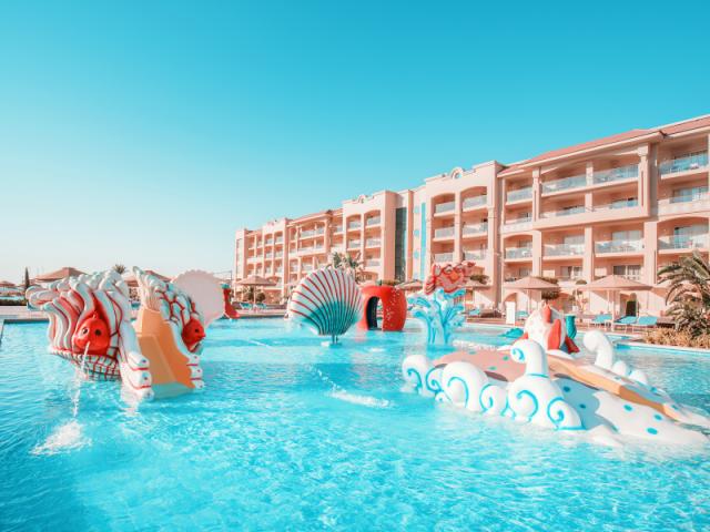  Pickalbatros Albatros White Beach 