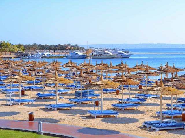  Pickalbatros Albatros White Beach 