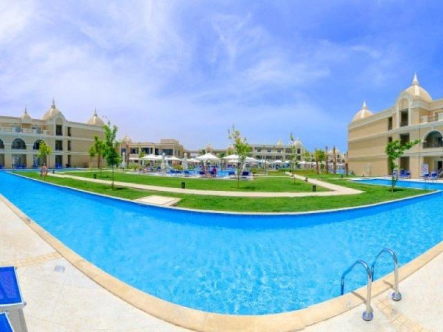 Titanic Royal Resort