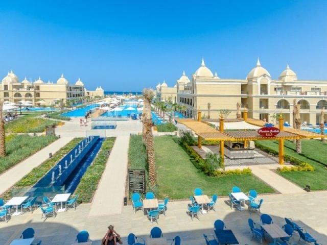 Titanic Royal Resort