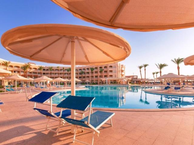 Beach Albatros Resort