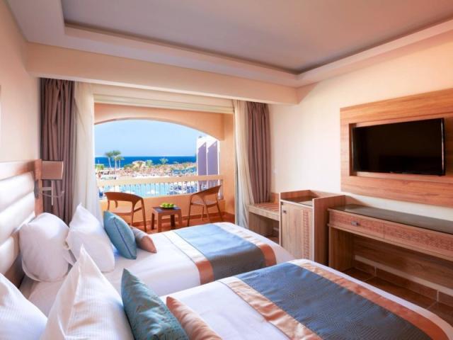 Beach Albatros Resort
