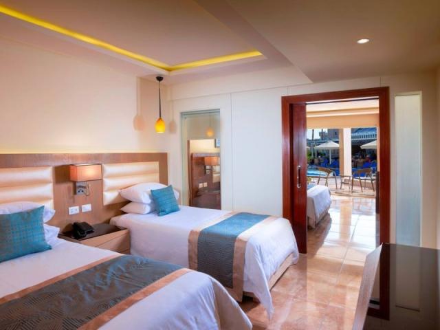 Beach Albatros Resort