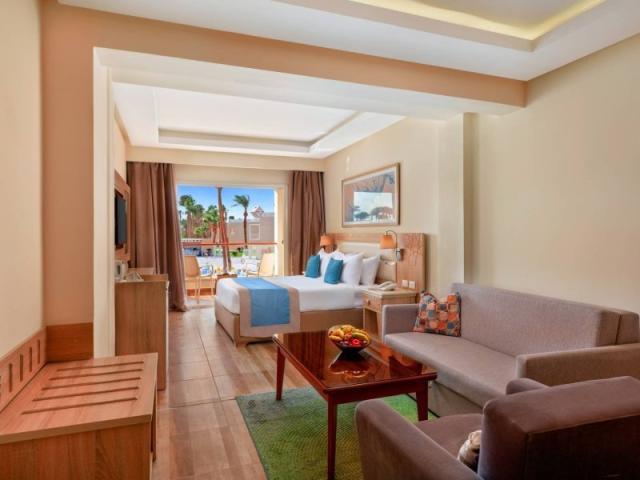 Beach Albatros Resort