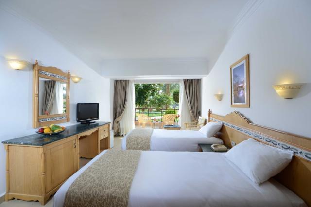 Beach Albatros Resort