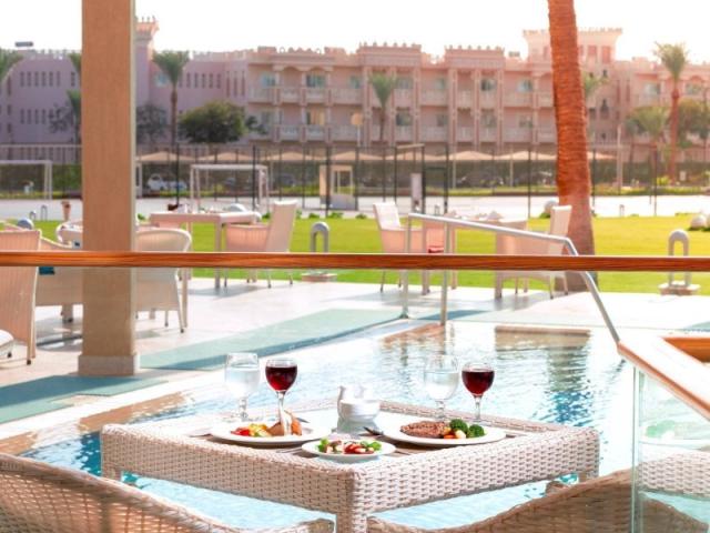 Beach Albatros Resort