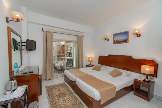 Minamark Beach Resort	
