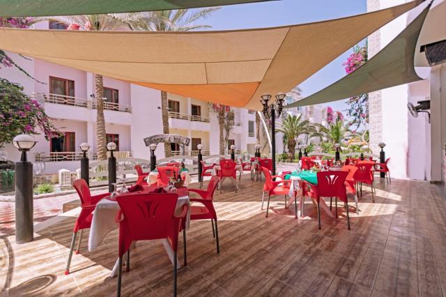 Minamark Beach Resort	