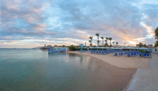 Minamark Beach Resort	