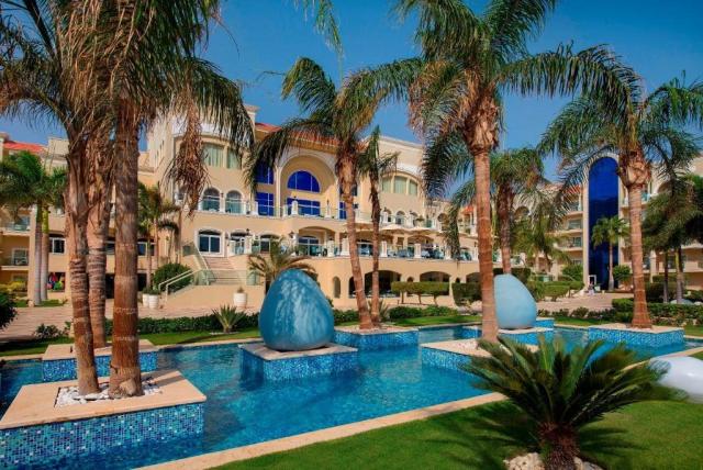 Premier Le Reve Hotel