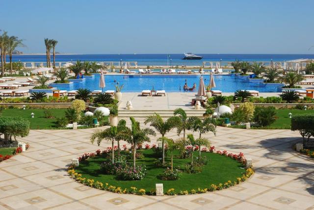 Premier Le Reve Hotel