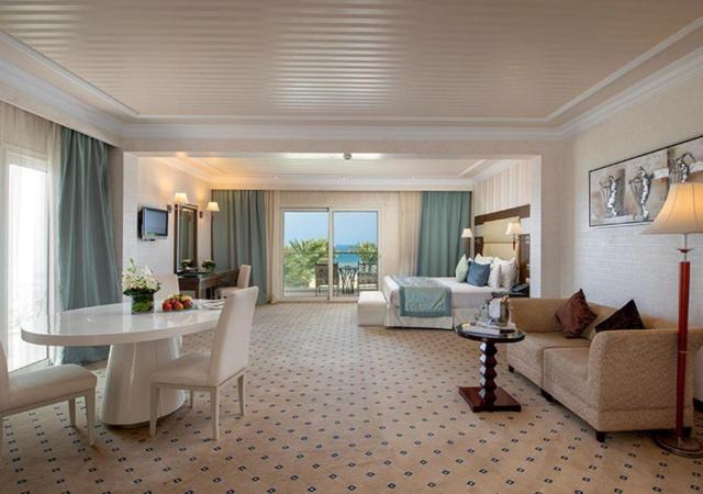 Premier Le Reve Hotel