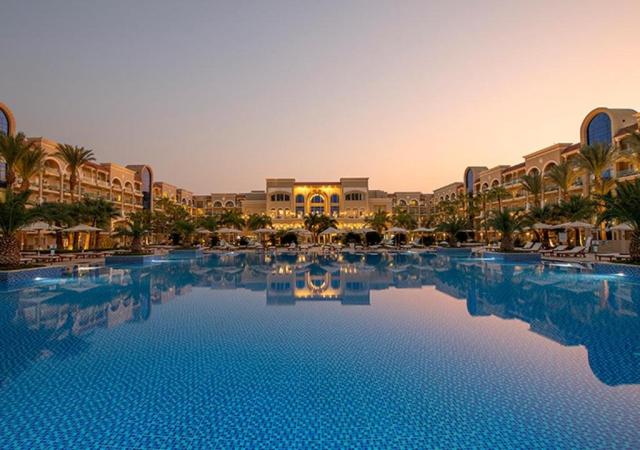 Premier Le Reve Hotel