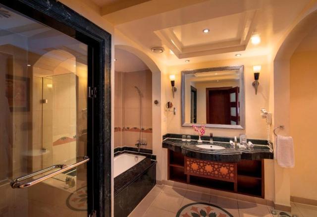 Premier Le Reve Hotel