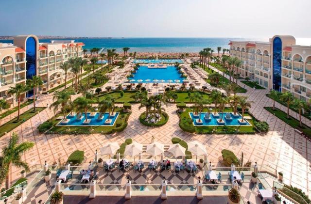 Premier Le Reve Hotel
